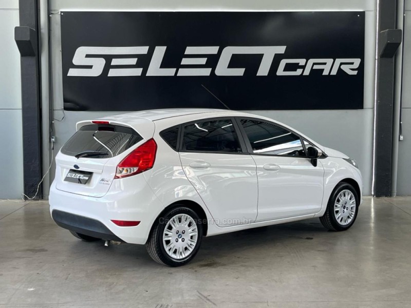 FIESTA 1.6 SE HATCH 16V FLEX 4P MANUAL - 2017 - NOVO HAMBURGO