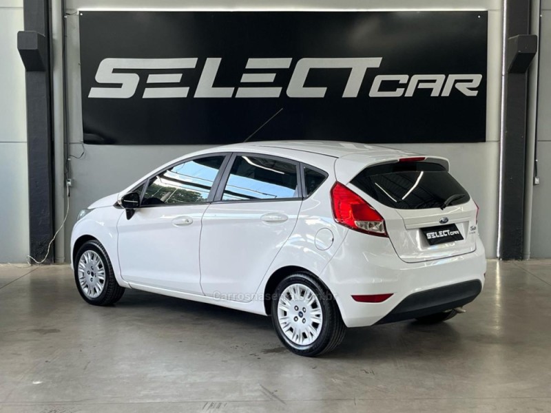 FIESTA 1.6 SE HATCH 16V FLEX 4P MANUAL - 2017 - NOVO HAMBURGO