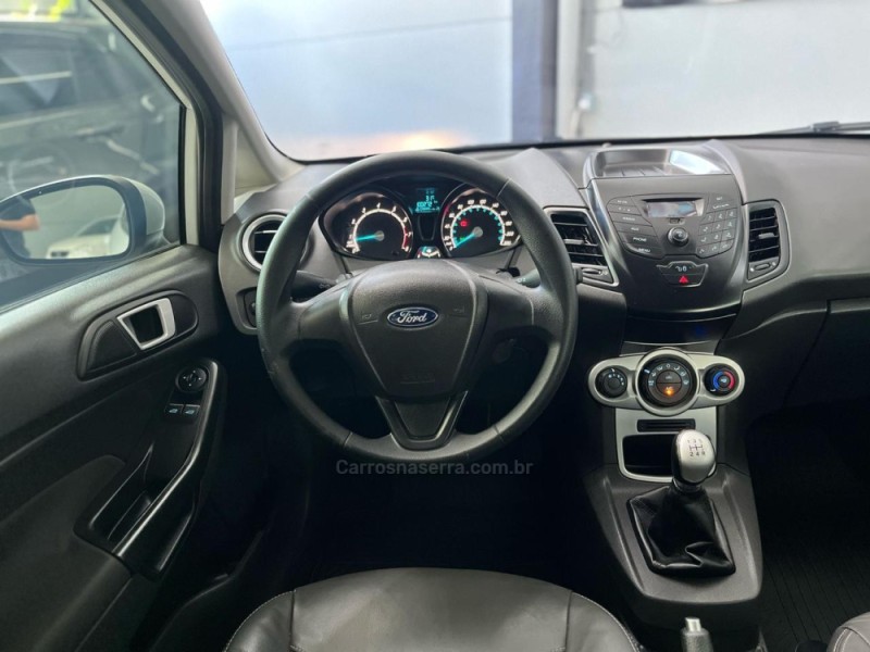 FIESTA 1.6 SE HATCH 16V FLEX 4P MANUAL - 2017 - NOVO HAMBURGO