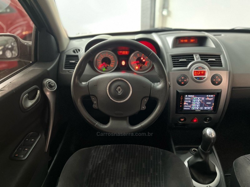 MÉGANE 1.6 DYNAMIQUE GRAND TOUR 16V FLEX 4P MANUAL - 2013 - NOVO HAMBURGO