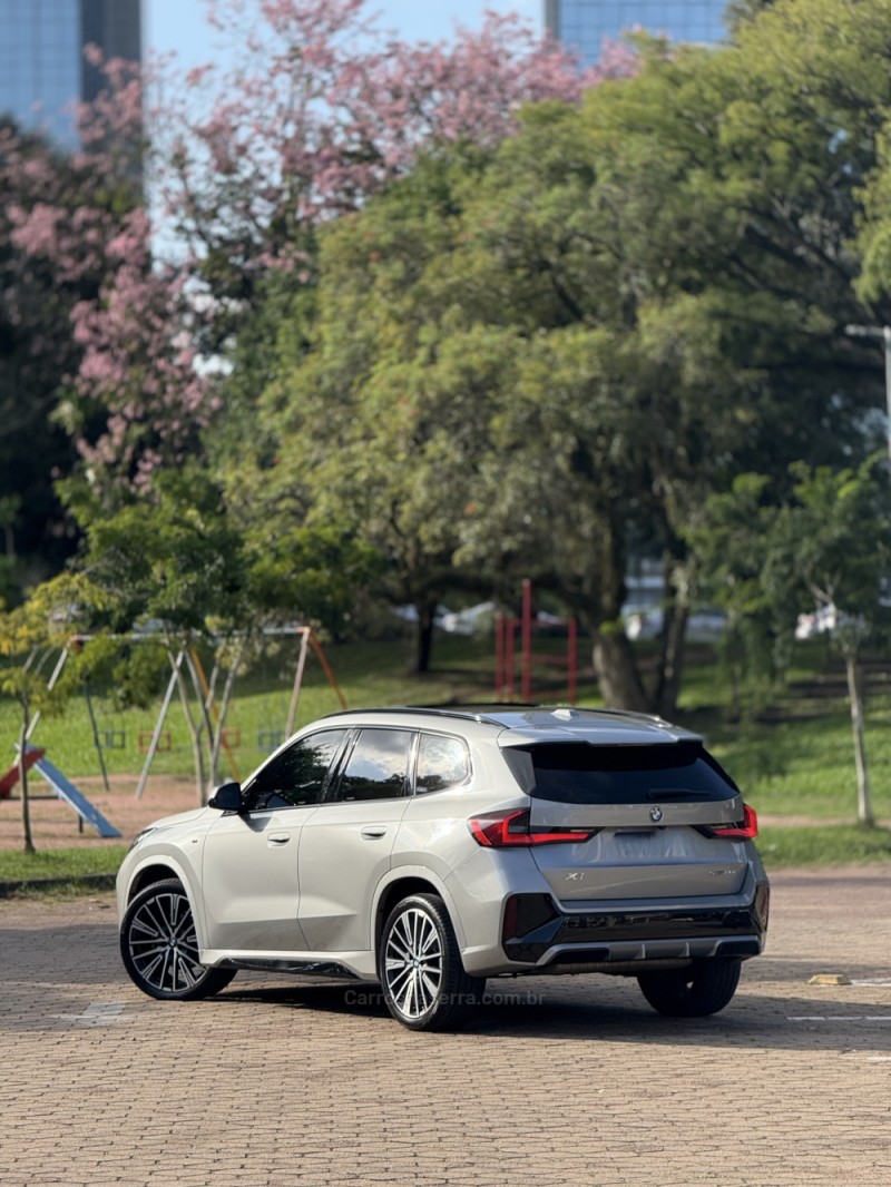 X1 2.0 16V TURBO ACTIVEFLEX SDRIVE20I M SPORT 4P AUTOMÁTICO - 2023 - CAXIAS DO SUL
