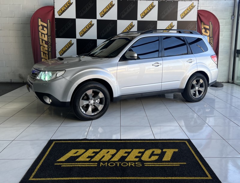 forester 2.5 xt 4x4 16v turbo intercooler gasolina 4p automatico 2011 portao