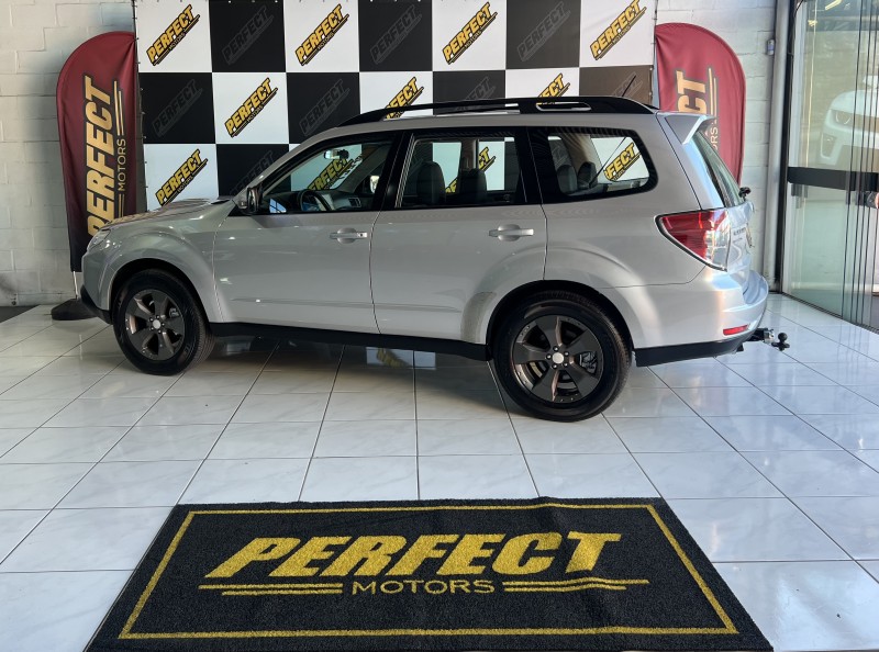 FORESTER 2.5 XT 4X4 16V TURBO INTERCOOLER GASOLINA 4P AUTOMÁTICO - 2011 - PORTãO