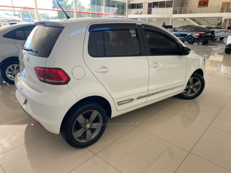 FOX 1.6 CONNECT 8V FLEX 4P MANUAL - 2018 - LAJEADO