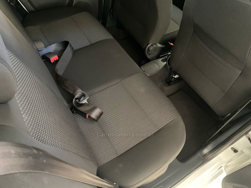 FOX 1.6 CONNECT 8V FLEX 4P MANUAL - 2018 - LAJEADO