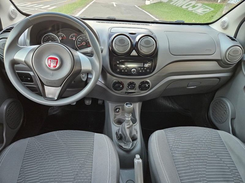 PALIO 1.0 MPI ATTRACTIVE 8V FLEX 4P MANUAL - 2014 - VENâNCIO AIRES