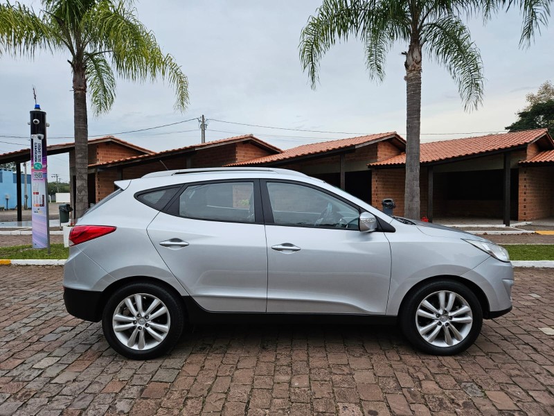 IX35 2.0 MPI 4X2 16V GASOLINA 4P AUTOMÁTICO - 2011 - VENâNCIO AIRES