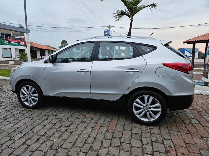 IX35 2.0 MPI 4X2 16V GASOLINA 4P AUTOMÁTICO - 2011 - VENâNCIO AIRES