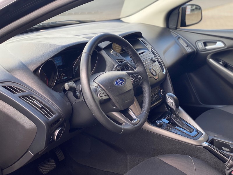 FOCUS 2.0 SE SEDAN 16V FLEX 4P AUTOMÁTICO - 2016 - CAXIAS DO SUL