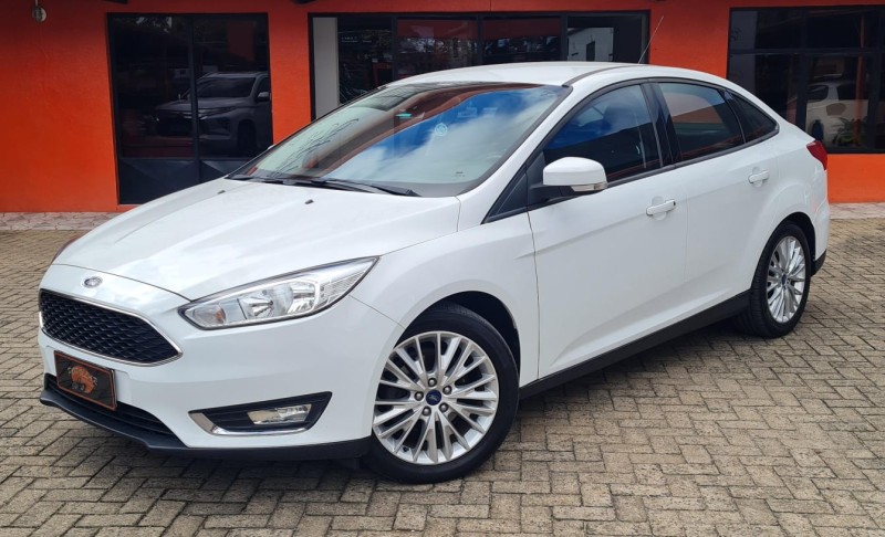 FOCUS 2.0 SE 16V FLEX 4P AUTOMÁTICO - 2016 - CANELA