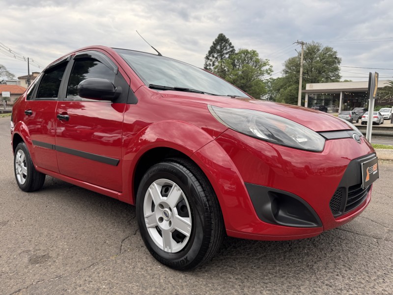 FIESTA 1.0 MPI SEDAN 8V FLEX 4P MANUAL - 2012 - DOIS IRMãOS