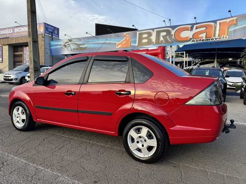 FIESTA 1.0 MPI SEDAN 8V FLEX 4P MANUAL - 2012 - DOIS IRMãOS