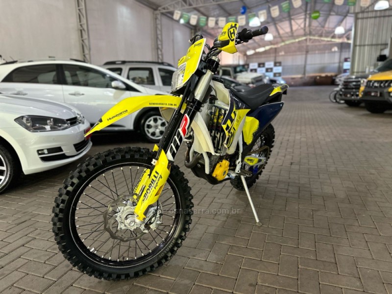 FE 350 GASOLINA - 2015 - DOIS IRMãOS