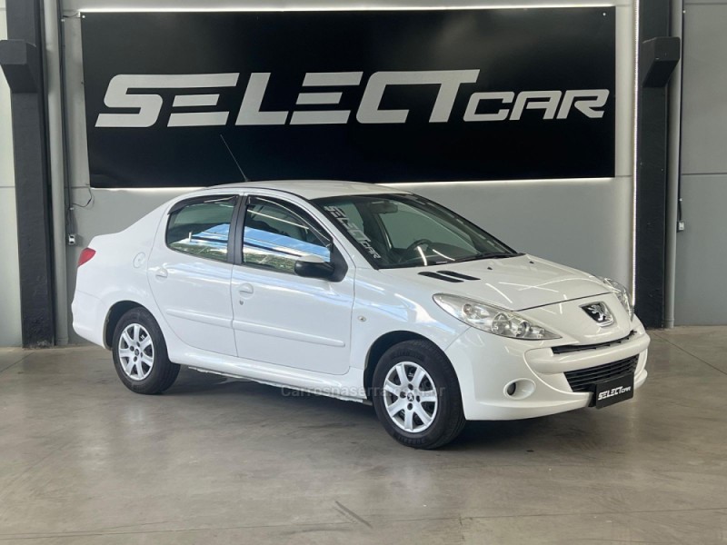 207 1.4 SEDAN XR PASSION 8V FLEX 4P MANUAL - 2013 - NOVO HAMBURGO