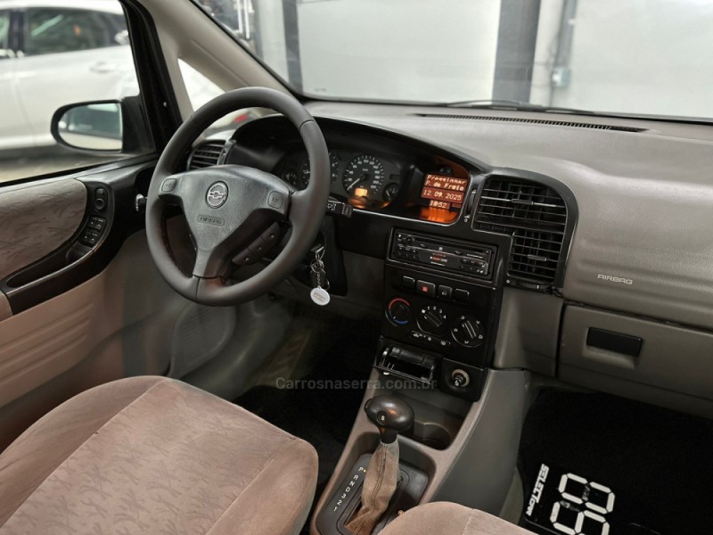 ZAFIRA 2.0 MPFI 16V GASOLINA 4P AUTOMÁTICO - 2004 - NOVO HAMBURGO