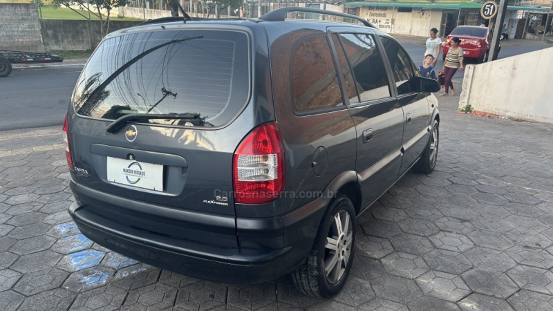 ZAFIRA 2.0 MPFI ELITE 8V FLEX 4P AUTOMÁTICO - 2009 - GRAVATAí