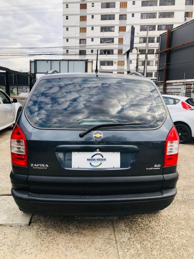 ZAFIRA 2.0 MPFI ELITE 8V FLEX 4P AUTOMÁTICO - 2009 - GRAVATAí