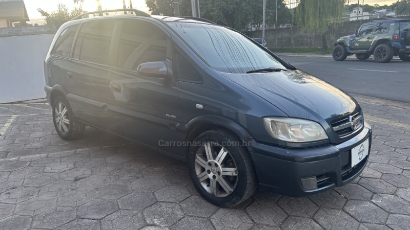 ZAFIRA 2.0 MPFI ELITE 8V FLEX 4P AUTOMÁTICO - 2009 - GRAVATAí