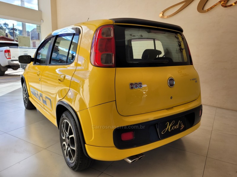 UNO 1.4 EVO SPORTING 8V FLEX 4P MANUAL - 2012 - CANELA