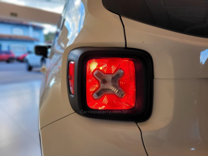 RENEGADE 1.8 LONGITUDE 16V DIESEL 4P AUTOMÁTICO - 2016 - CANELA