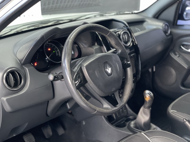 OROCH 1.6 16V DYNAMIQUE FLEX 4P MANUAL - 2016 - CAXIAS DO SUL