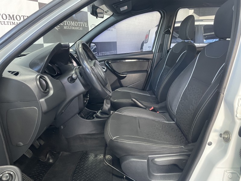 OROCH 1.6 16V DYNAMIQUE FLEX 4P MANUAL - 2016 - CAXIAS DO SUL