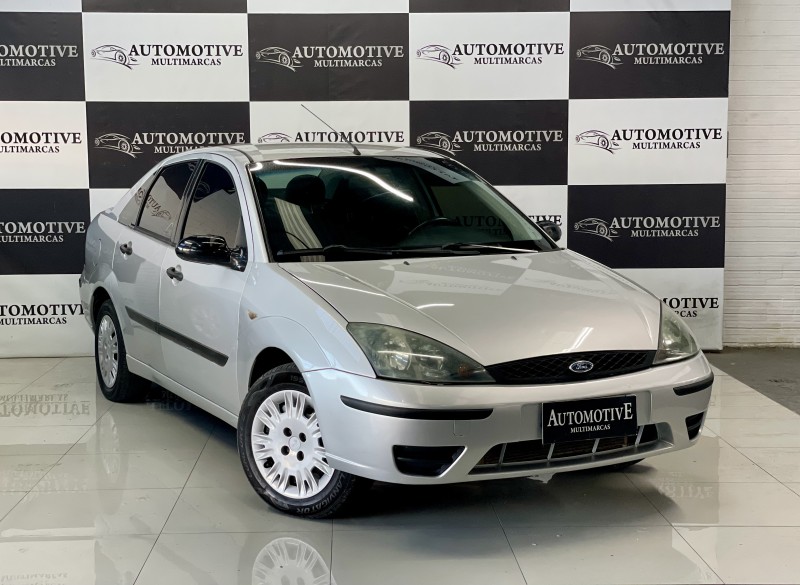 FOCUS 1.6 GL SEDAN 8V FLEX 4P MANUAL - 2005 - CAXIAS DO SUL