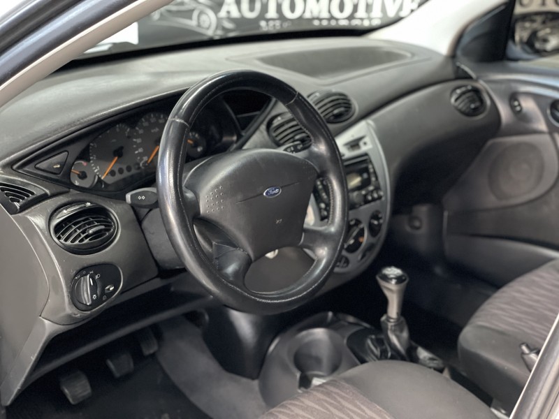 FOCUS 1.6 GL SEDAN 8V FLEX 4P MANUAL - 2005 - CAXIAS DO SUL