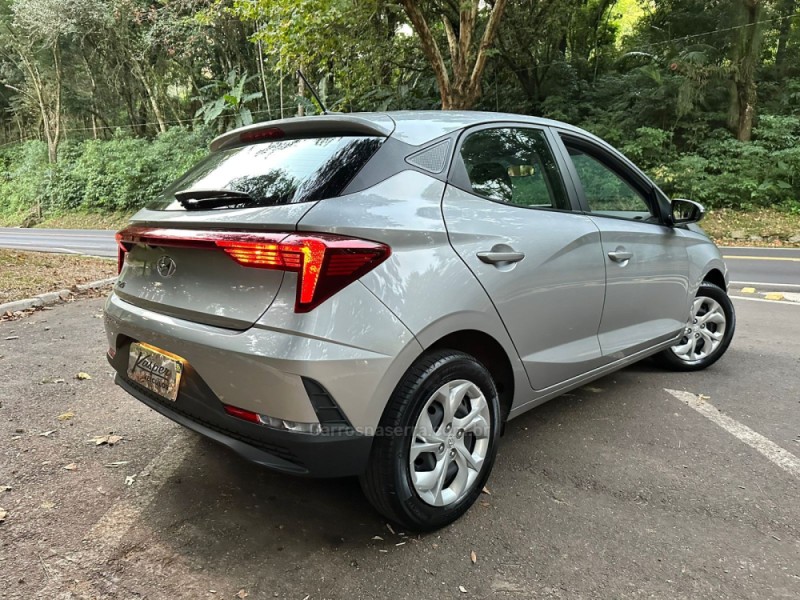 HB20 1.0 COMFORT PLUS 12V FLEX 4P MANUAL - 2024 - DOIS IRMãOS
