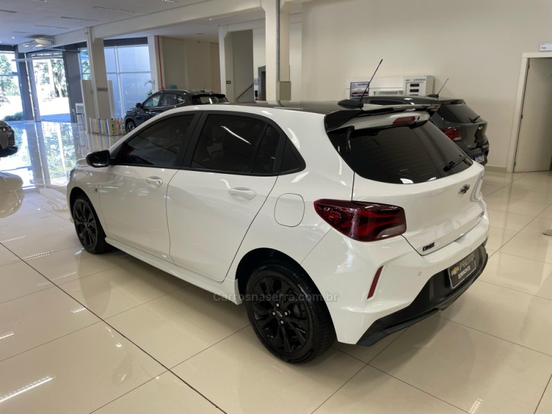 ONIX 1.0 HATCH RS 12V TURBO 4P AUTOMÁTICO - 2023 - VERANóPOLIS