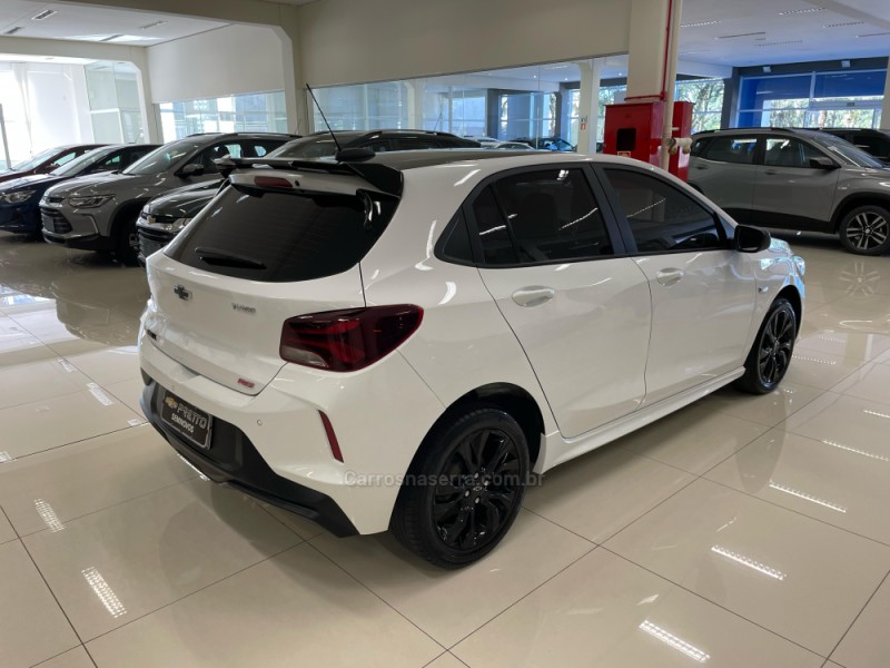 ONIX 1.0 HATCH RS 12V TURBO 4P AUTOMÁTICO - 2023 - VERANóPOLIS