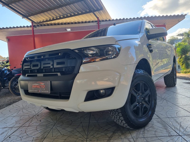 RANGER 2.2 XLS 4X4 CD 16V DIESEL 4P MANUAL - 2019 - CAXIAS DO SUL