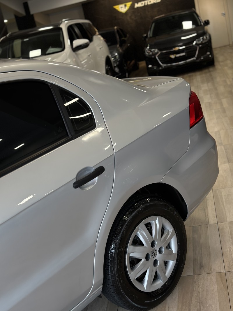 VOYAGE 1.0 MI CITY 8V FLEX 4P MANUAL - 2015 - CAXIAS DO SUL