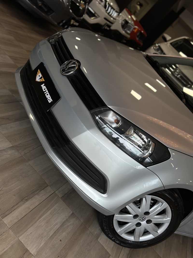 VOYAGE 1.0 MI CITY 8V FLEX 4P MANUAL - 2015 - CAXIAS DO SUL