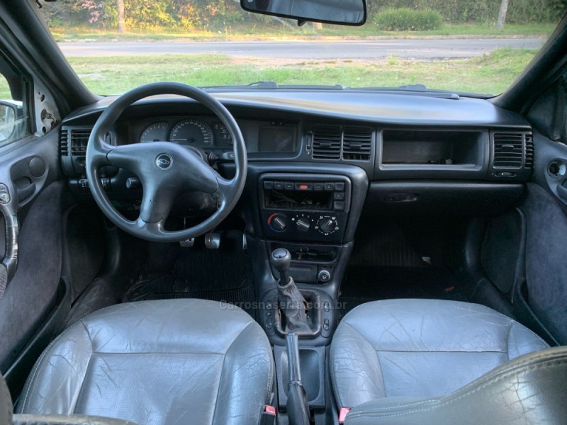 VECTRA 2.2 MPFI CD 16V GASOLINA 4P MANUAL - 1998 - CAXIAS DO SUL