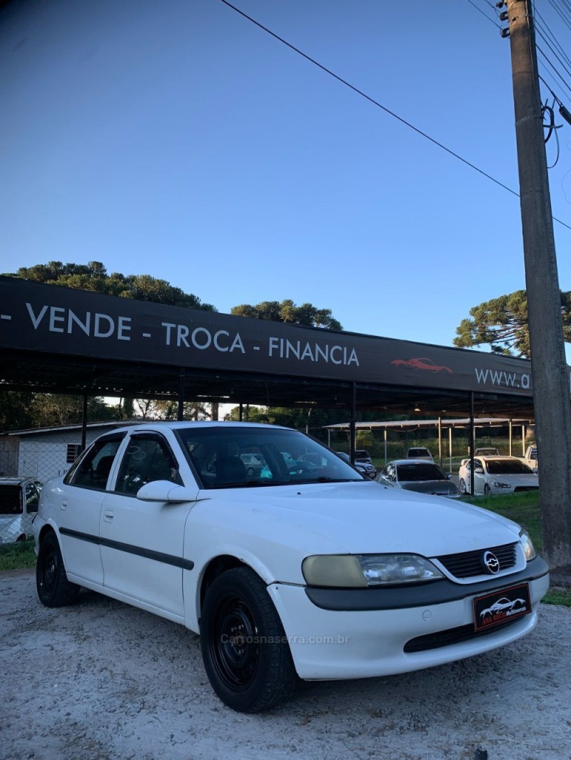VECTRA 2.2 MPFI CD 16V GASOLINA 4P MANUAL - 1998 - CAXIAS DO SUL