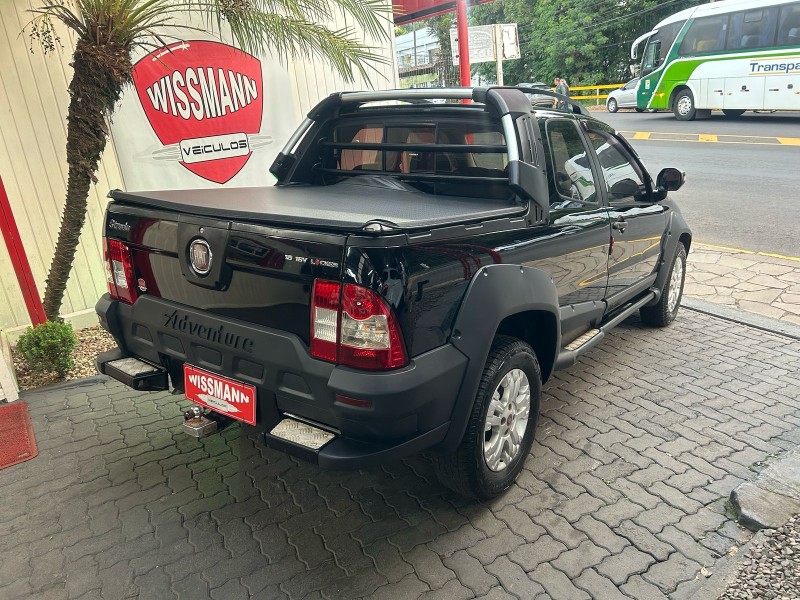 STRADA 1.8 MPI ADVENTURE CD 8V FLEX 2P MANUAL - 2011 - TRêS COROAS