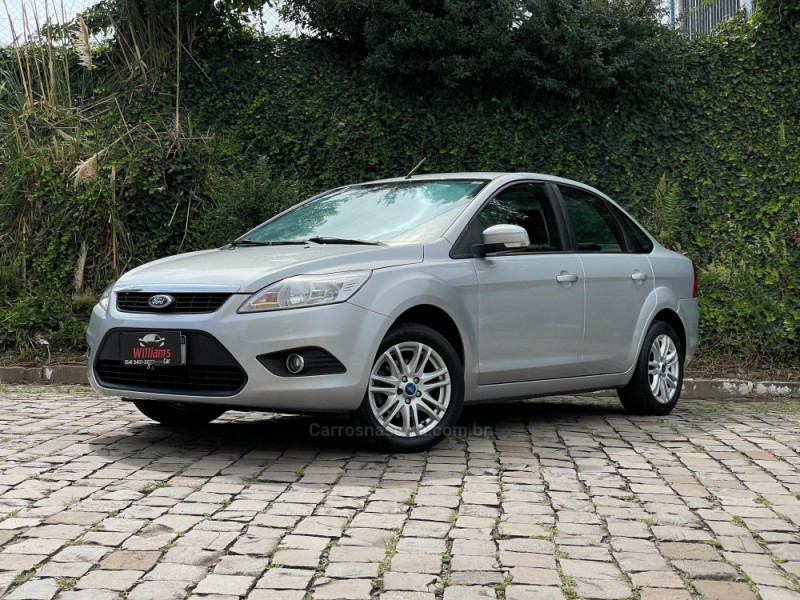 FOCUS 2.0 GLX SEDAN 16V FLEX 4P AUTOMÁTICO - 2013 - FARROUPILHA