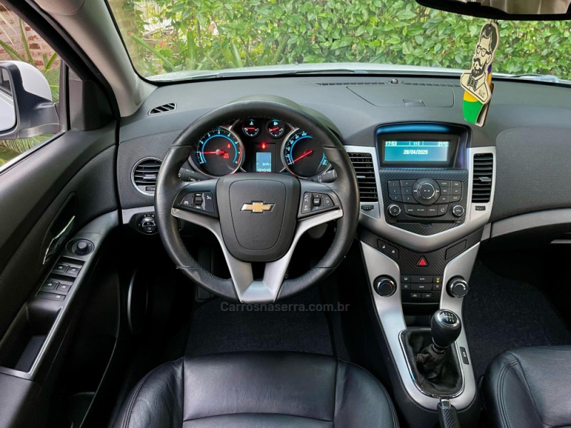CRUZE 1.8 LT 16V FLEX 4P MANUAL - 2014 - ROLANTE