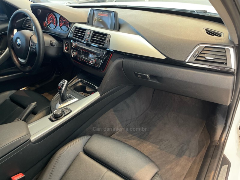 320I 2.0 16V TURBO ACTIVE FLEX 4P AUTOMÁTICO - 2017 - SãO LEOPOLDO