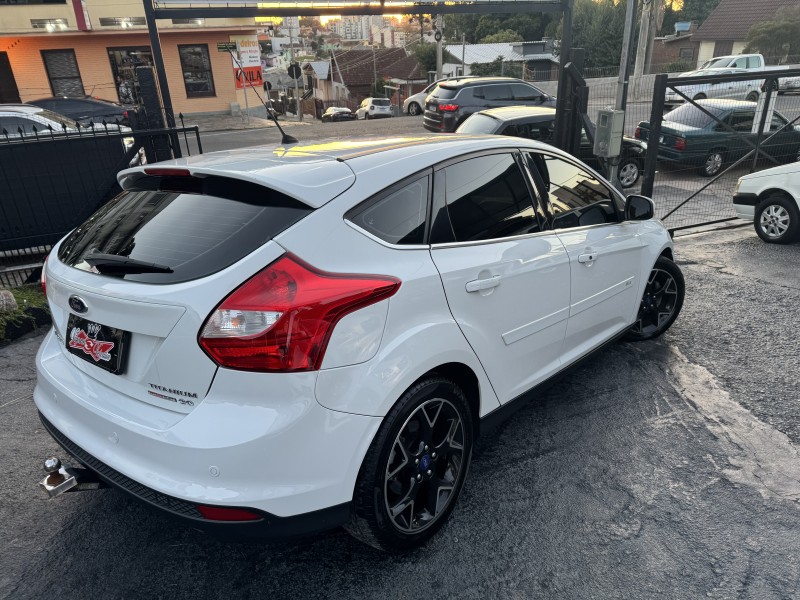 FOCUS 2.0 TITANIUM HATCH 16V FLEX 4P AUTOMÁTICO - 2015 - CAXIAS DO SUL