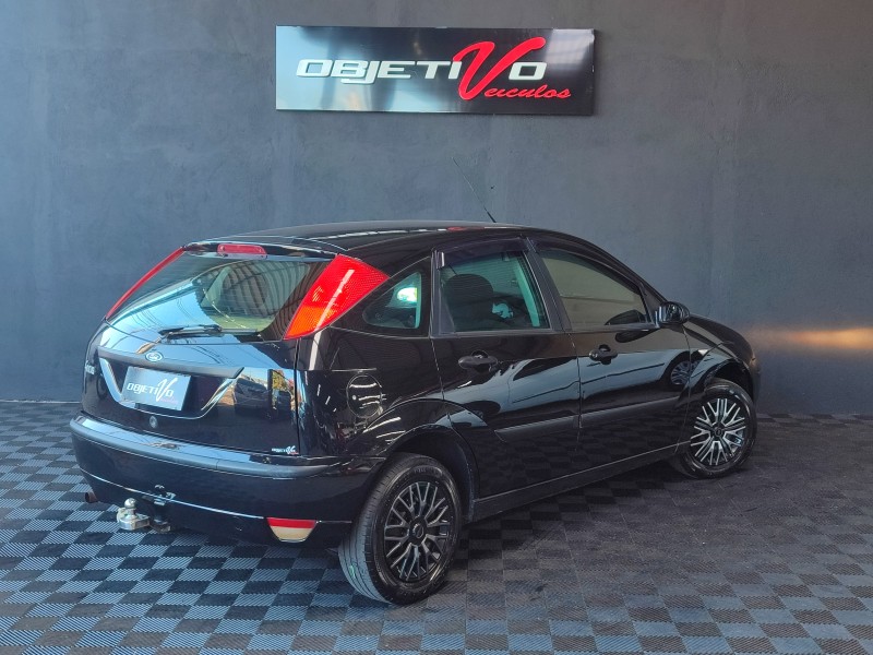 FOCUS 1.6 8V GASOLINA 4P MANUAL - 2005 - CAXIAS DO SUL