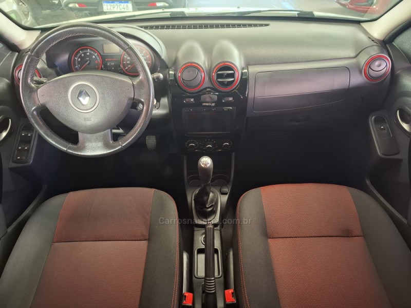 SANDERO 1.6 STEPWAY 16V FLEX 4P MANUAL - 2014 - GARIBALDI