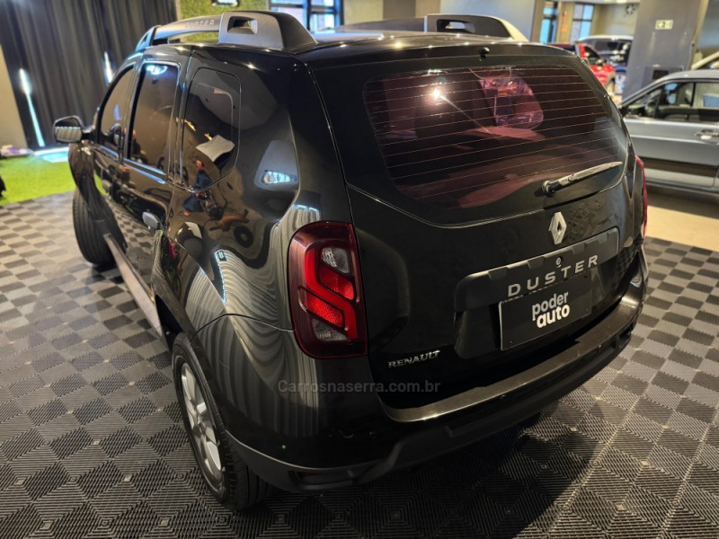 DUSTER 1.6 AUTHENT 16V FLEX 4P AUTOMÁTICO - 2018 - FARROUPILHA