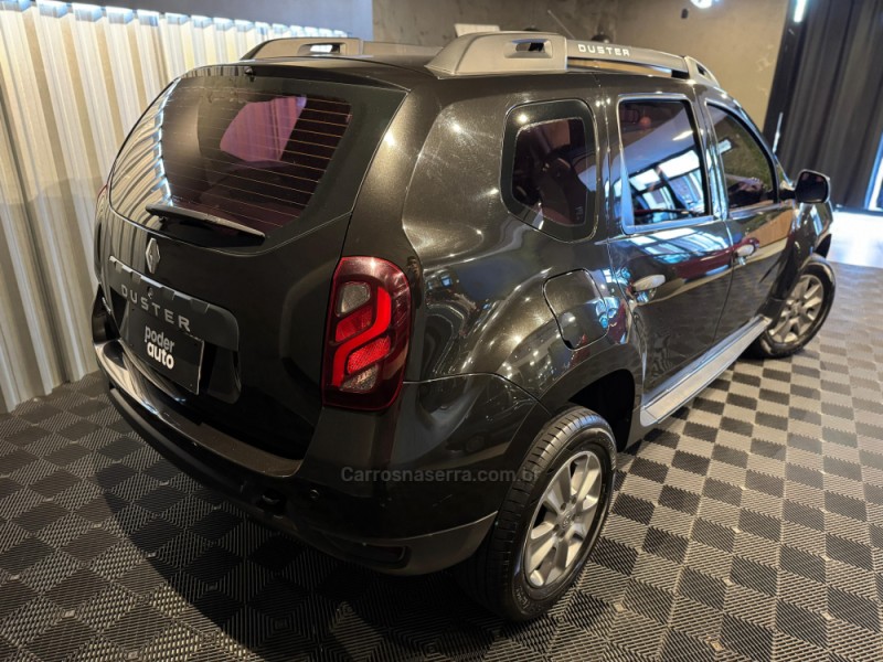 DUSTER 1.6 AUTHENT 16V FLEX 4P AUTOMÁTICO - 2018 - FARROUPILHA