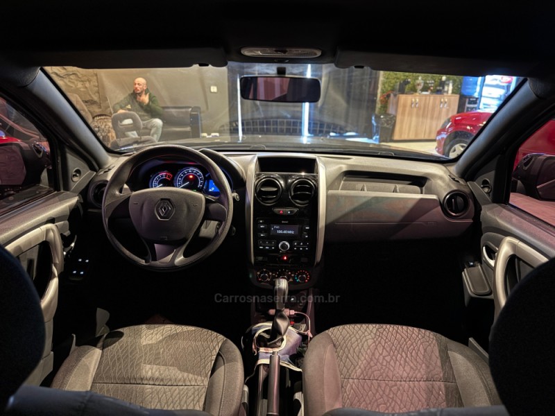 DUSTER 1.6 AUTHENT 16V FLEX 4P AUTOMÁTICO - 2018 - FARROUPILHA