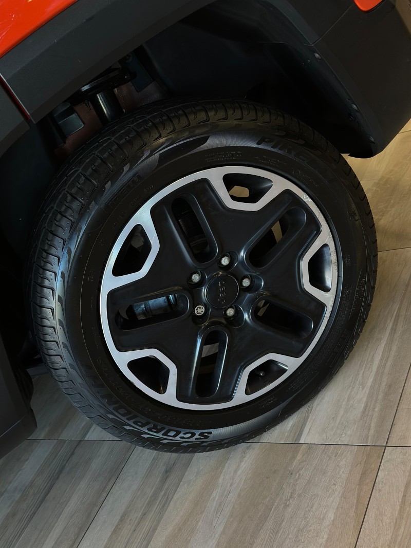 RENEGADE 2.0 16V TURBO DIESEL TRAILHAWK 4P 4X4 AUTOMÁTICO - 2016 - CAXIAS DO SUL
