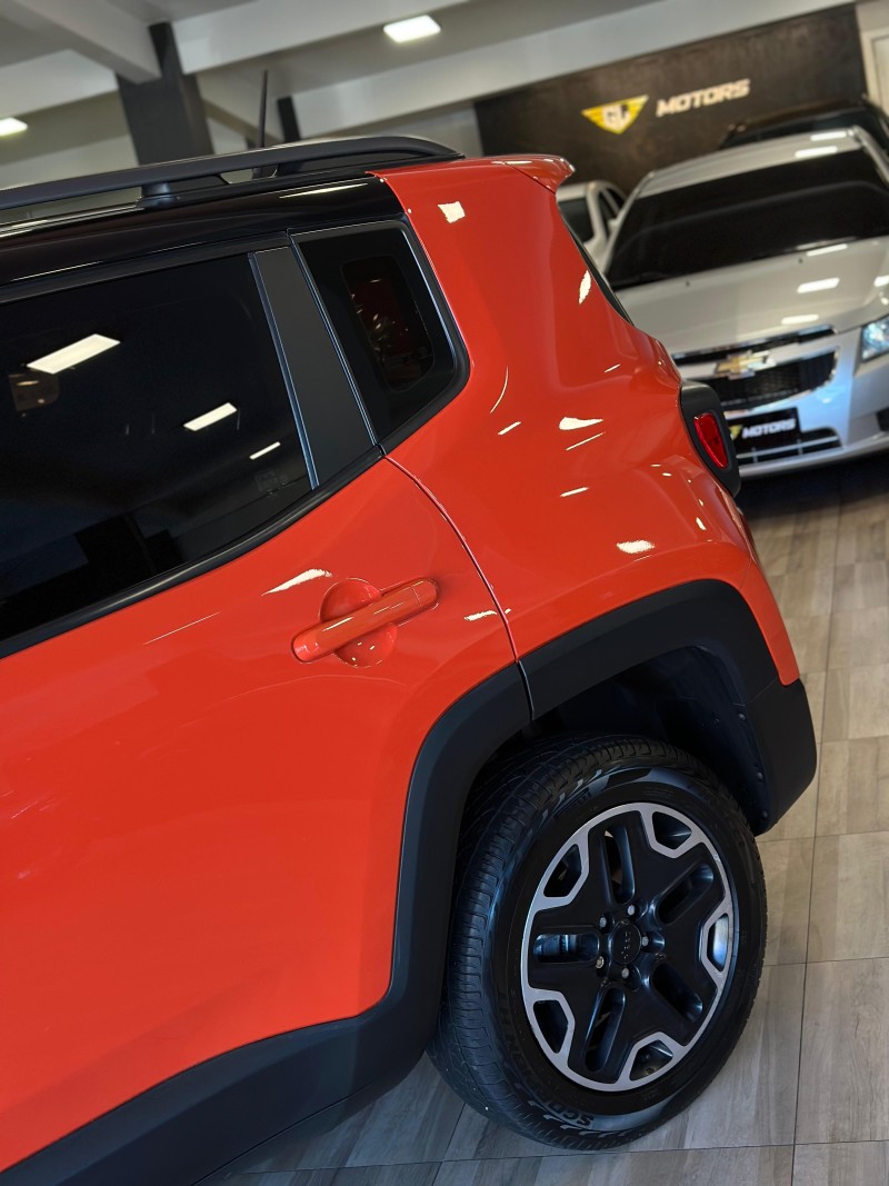 RENEGADE 2.0 16V TURBO DIESEL TRAILHAWK 4P 4X4 AUTOMÁTICO - 2016 - CAXIAS DO SUL
