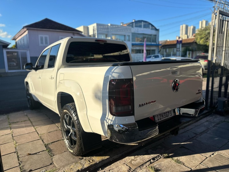 AMAROK 3.0 V6 TDI HIGHLINE CD DIESEL 4MOTION AUTOMÁTICO - 2019 - CAXIAS DO SUL