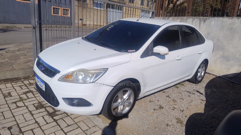 focus 2.0 glx sedan 16v flex 4p manual 2009 caxias do sul